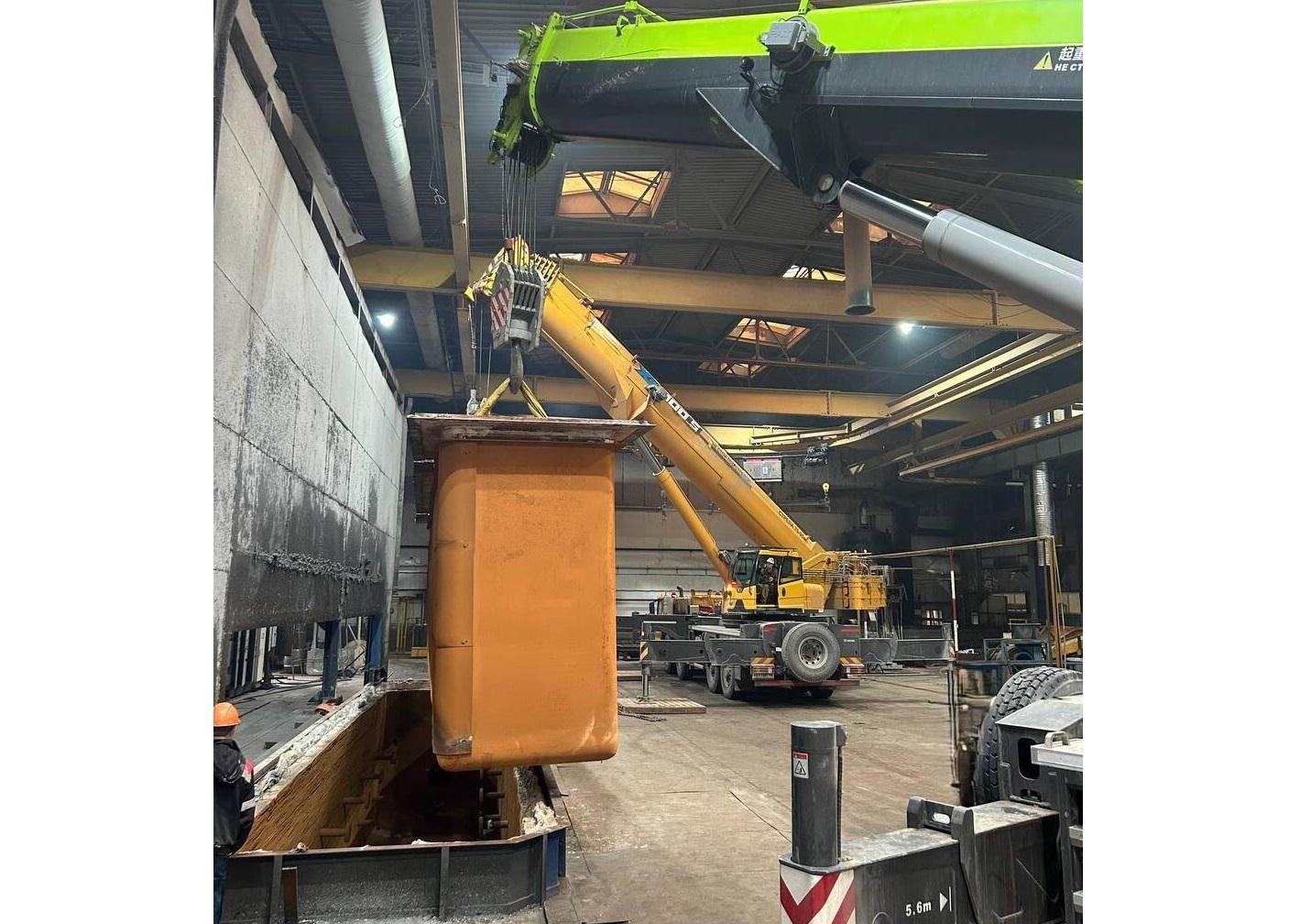 «Точинвест Цинк» в Шадринске провёл плановую замену ванны горячего цинкования 